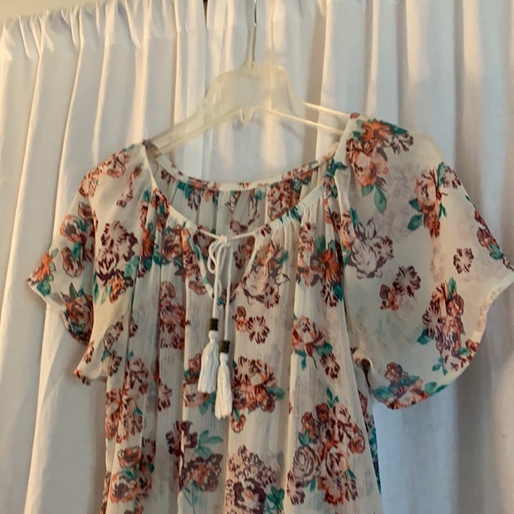 Floral chiffon top - Picture 2 of 2